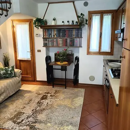 A Due Passi Dal Centro *