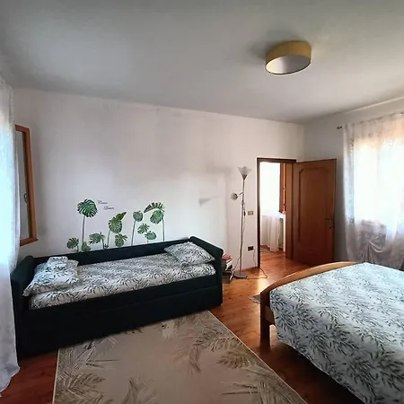 A Due Passi Dal Centro بيت للعطل